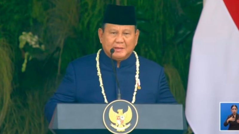 Presiden Prabowo Subianto memimpin prosesi mengheningkan cipta pada upacara peringatan HUT ke-81 RI di Istana Merdeka, Jakarta, Senin (17/8/2026).