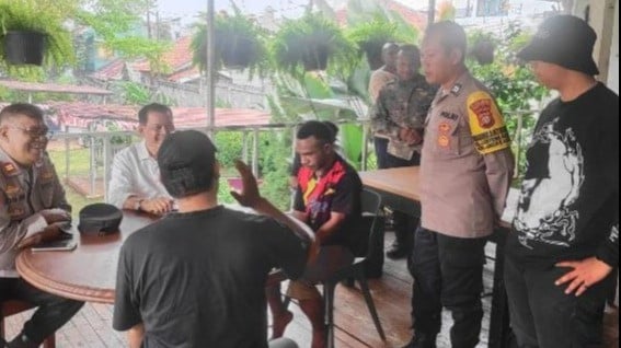Tampang pelaku pemukulan terhadap pengendara motor di Lenteng Agung
