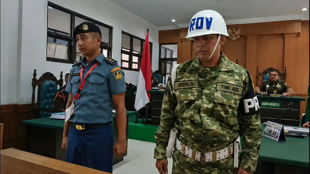 Perwira TNI Angkatan Laut Mayor Laut (P) Faisal Mulia