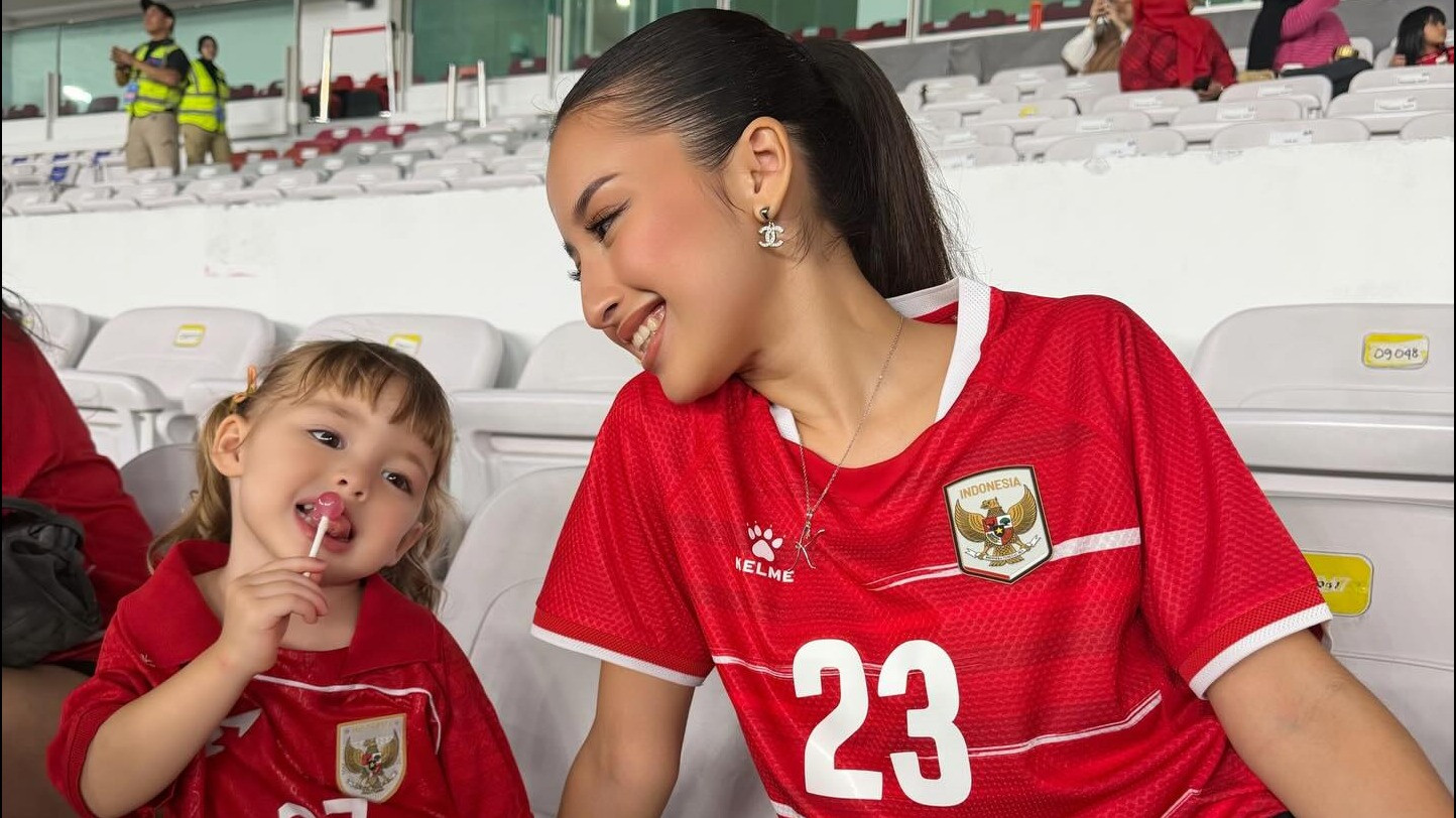 Keputusan Mualaf Justin Hubner Diragukan Netizen, Jennifer Coppen Angkat Suara
            - galeri foto