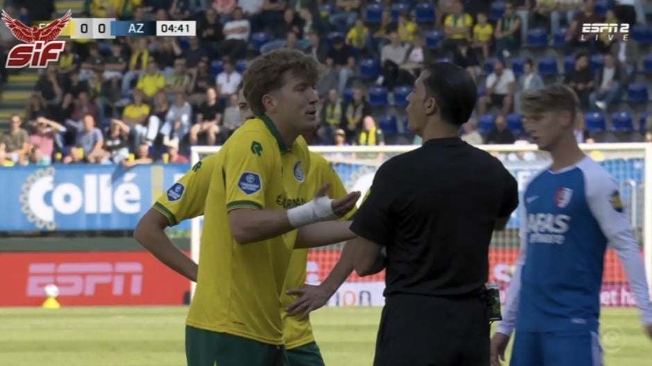 Penyerang Timnas Indonesia Ole Romeny kena kartu merah di laga lanjutan Eredivisie bersama Fortuna Sittard pada Sabtu (22/8/2026)