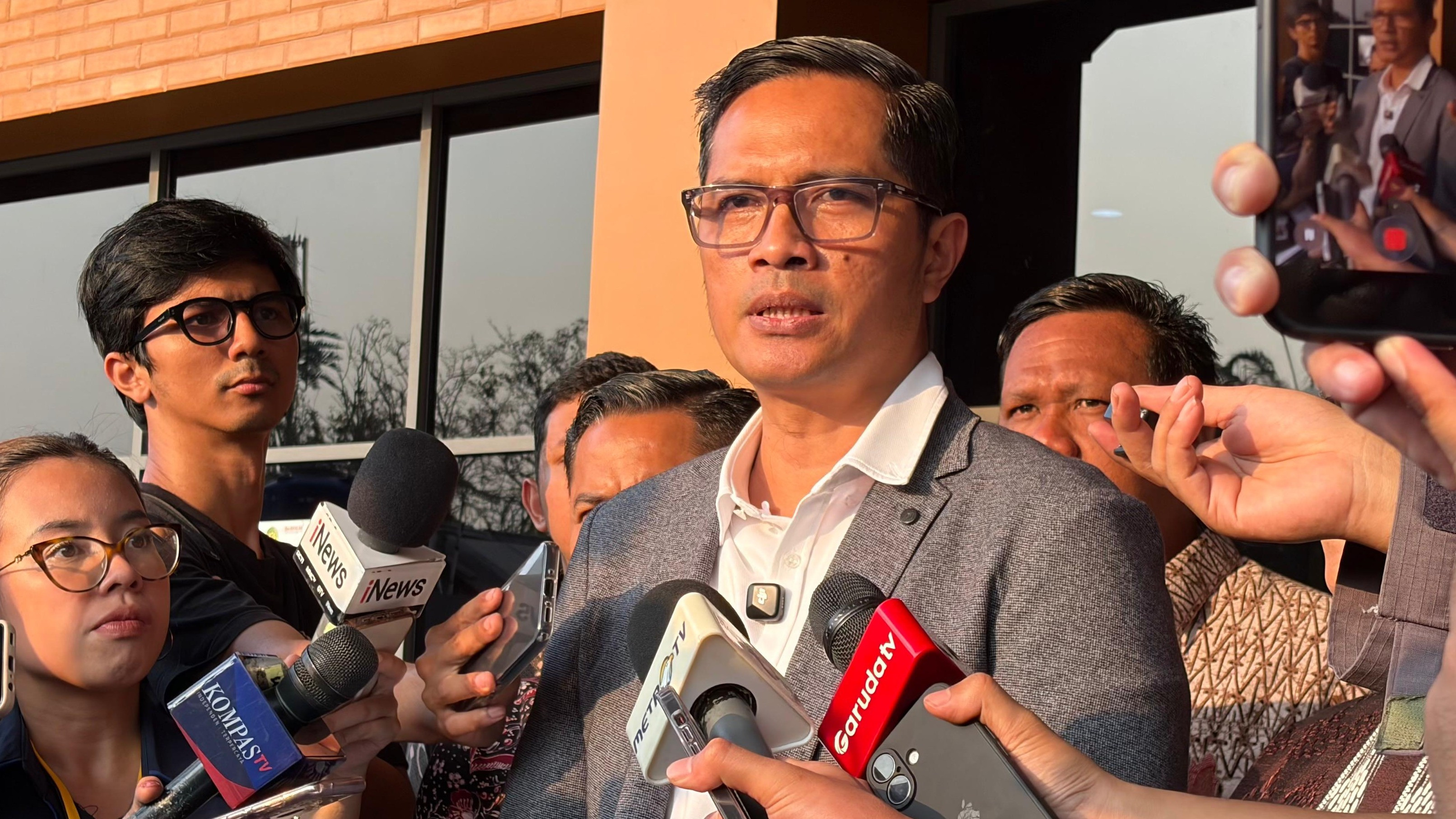Kuasa Hukum mantan Jampidsus Febrie Adriansyah, Febri Diansyah.