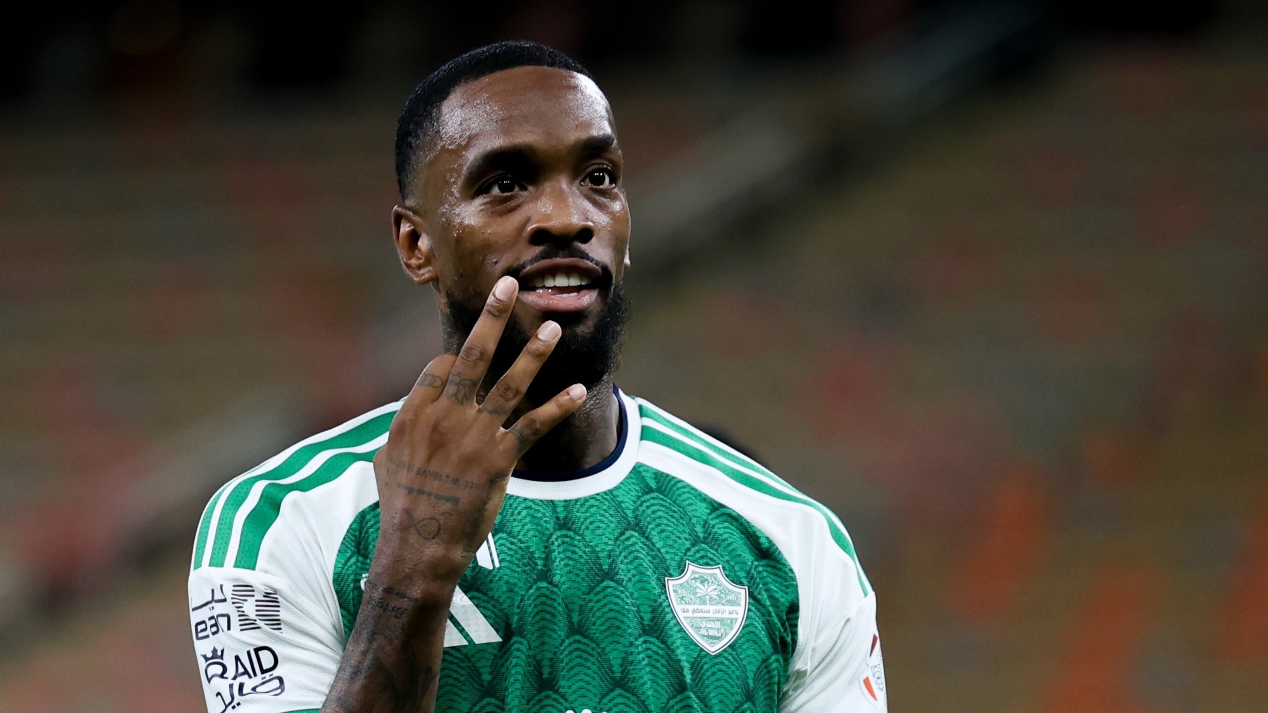 Selebrasi Ivan Toney usai cetak hattrick untuk Al Ahli dalam laga melawan Al Abha di Liga Pro Saudi 2026/2027, Minggu (23/8/2026).