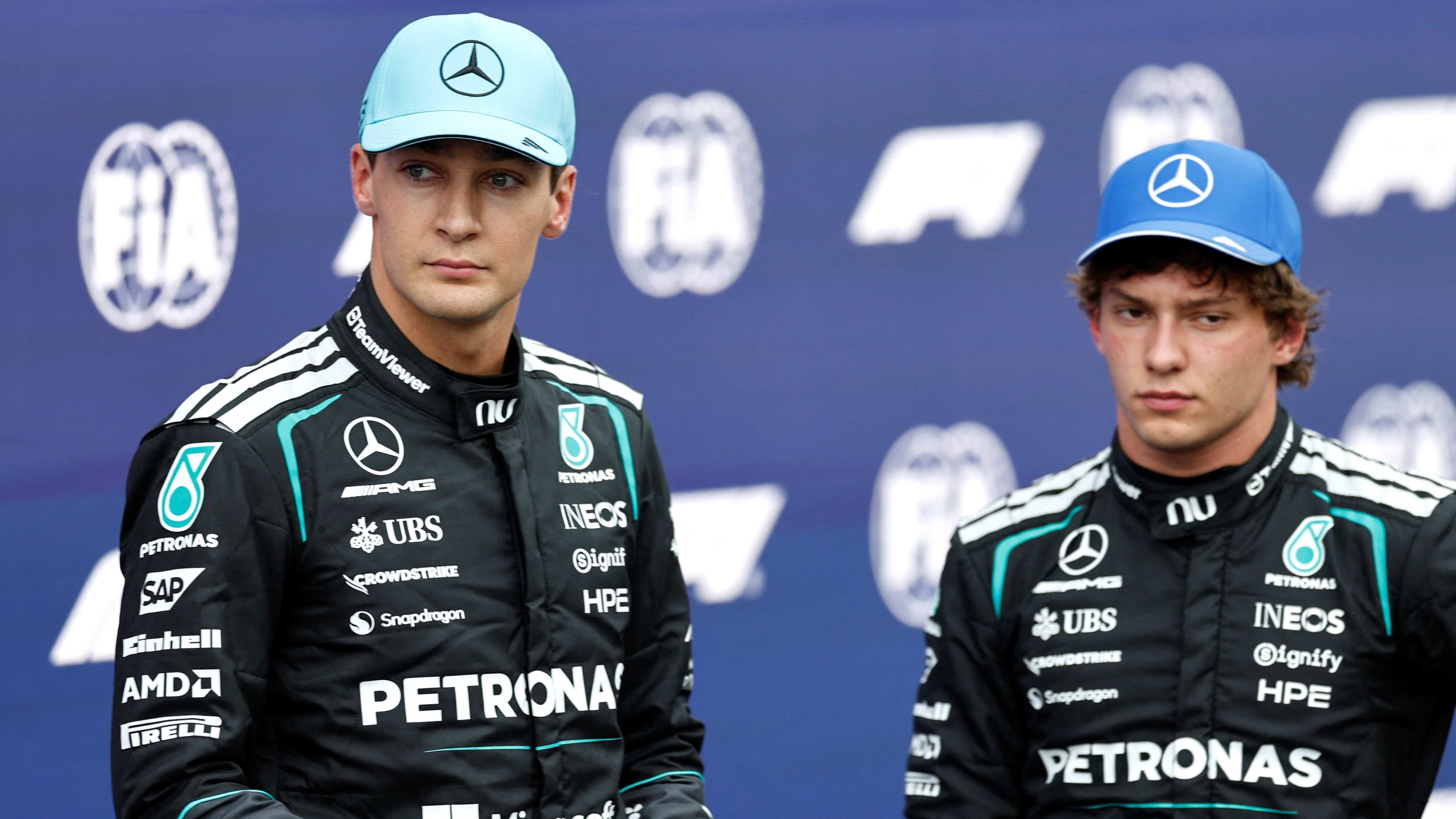 Pembalap Mercedes, George Russell dan Kimi Antonelli