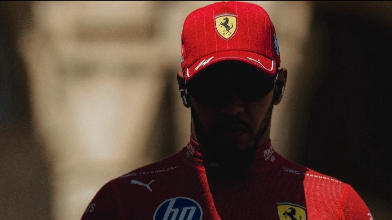 Pembalap Ferrari, Lewis Hamilton