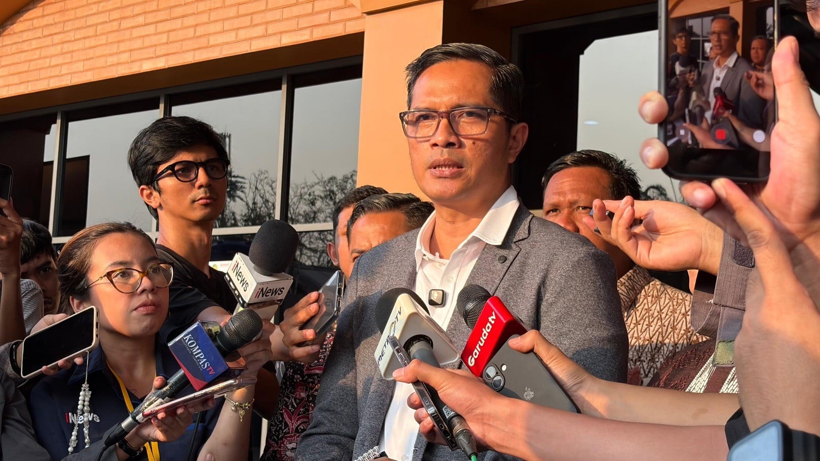 Kuasa Hukum Febrie Adriansyah, Febri Diansyah