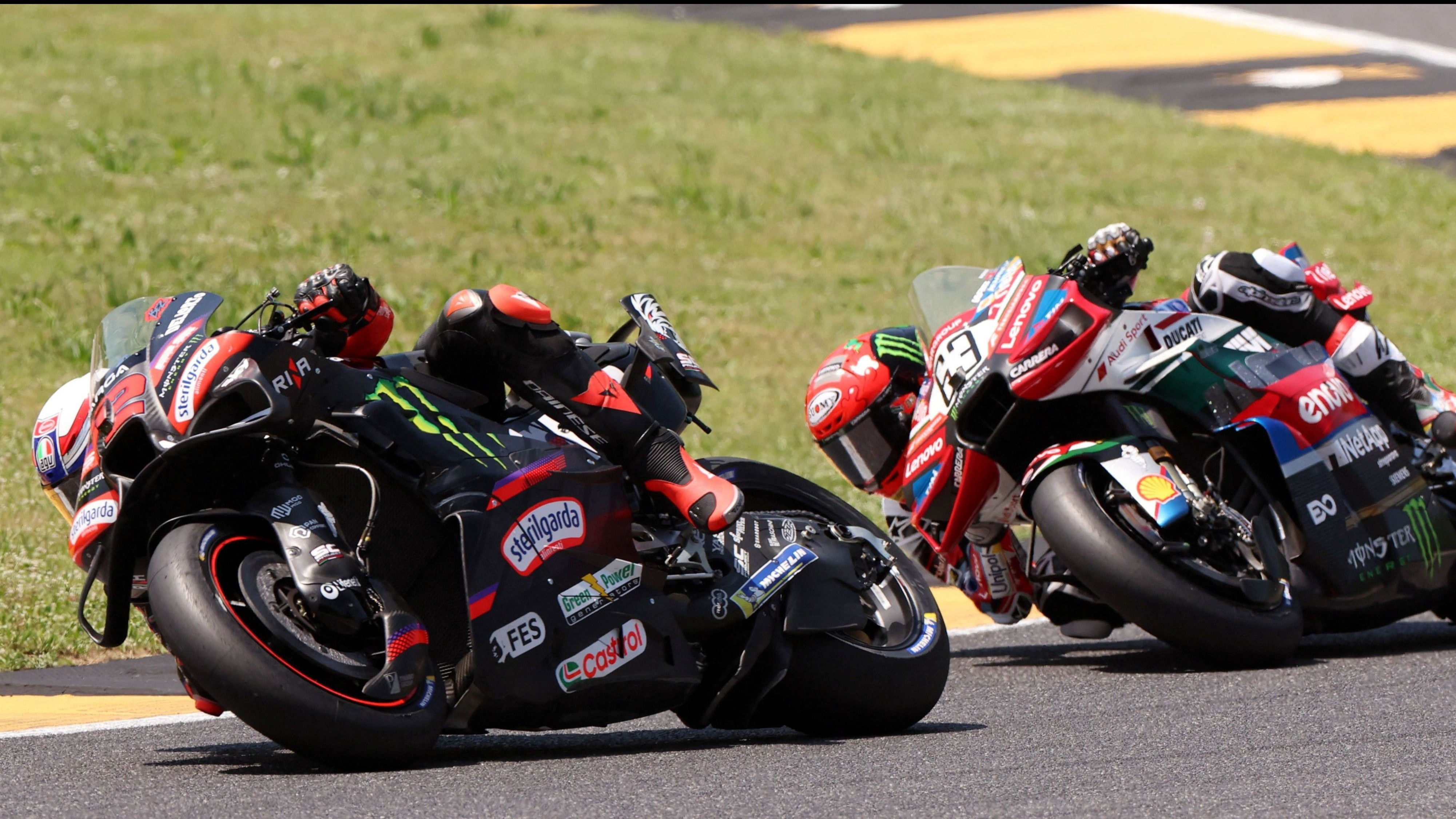 Duel Marco Bezzecchi dan Francesco Bagnaia di MotoGP Italia 2026