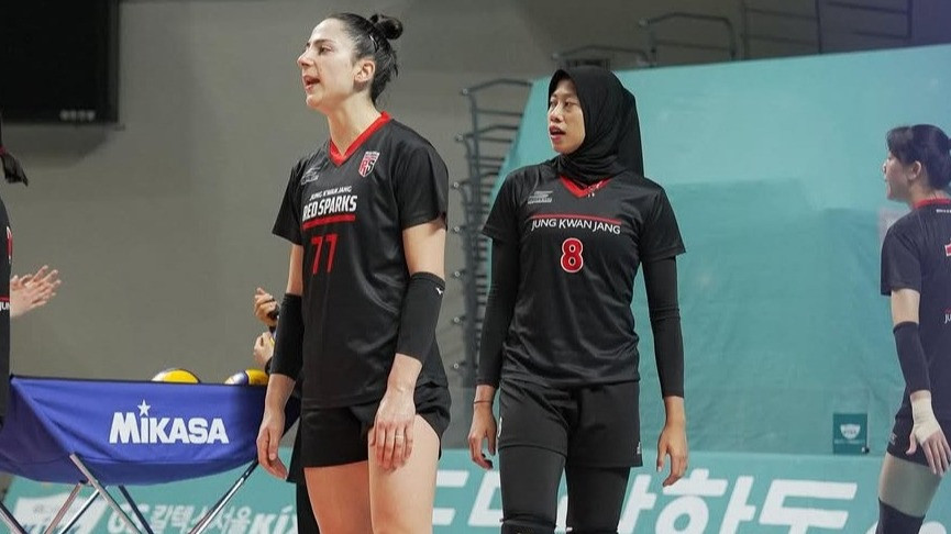 Megawati Hangestri dan Giovanna Milana saat di Red Sparks