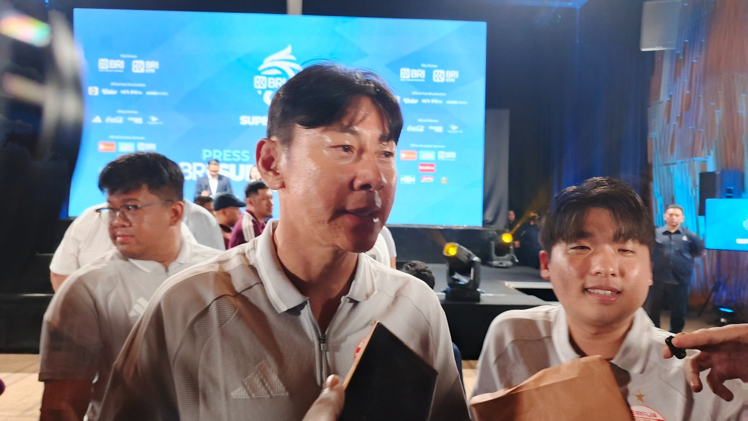 5 Tahun Bersama Timnas Indonesia, Shin Tae-yong Beri Pengakuan Jujur Soal Kualitas Super League usai Tukangi Persija
            - galeri foto