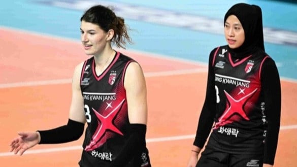Megawati Hangestri dan Vanja Bukilic