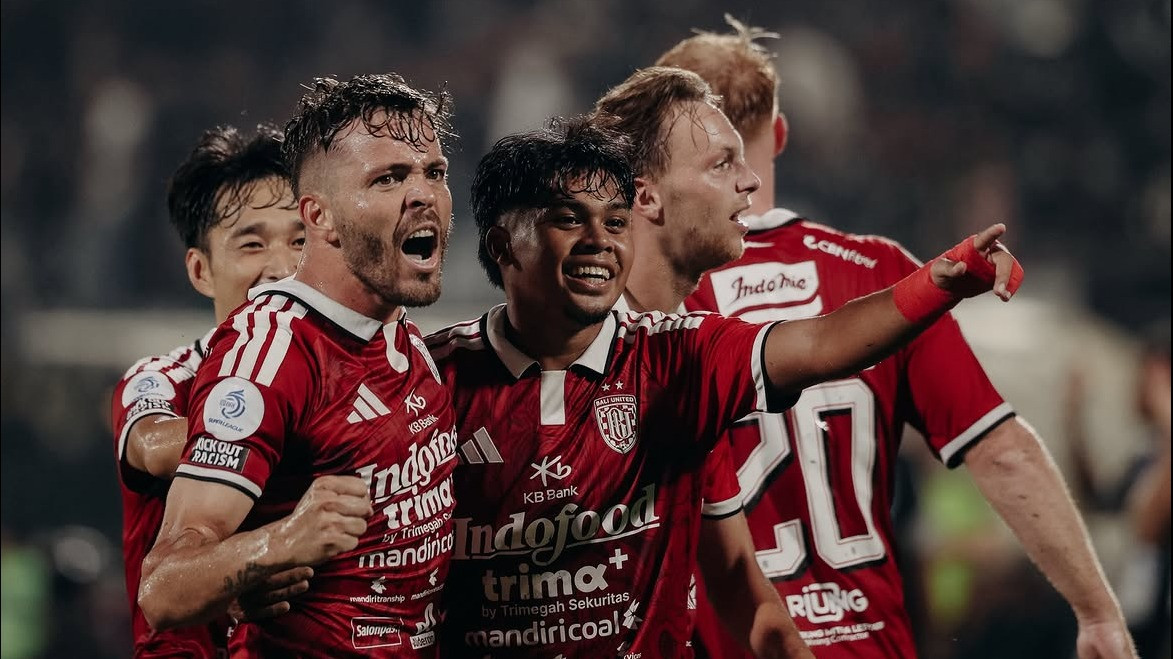 Bali United vs PSS Sleman
