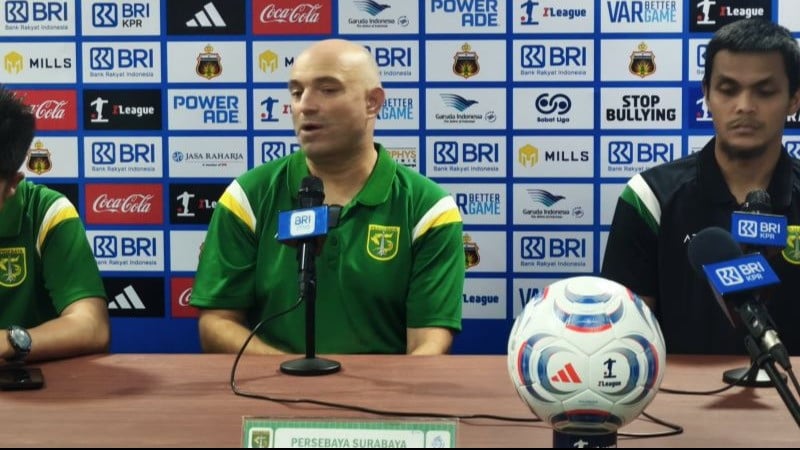 Pelatih Persebaya Surabaya Bernardo Tavares usai LAga Persebaya vs Bhayangkara FC