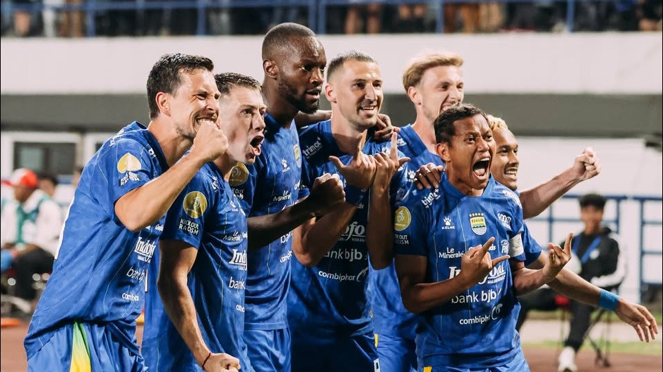 Persib Bandung menang dari PSM Makassar