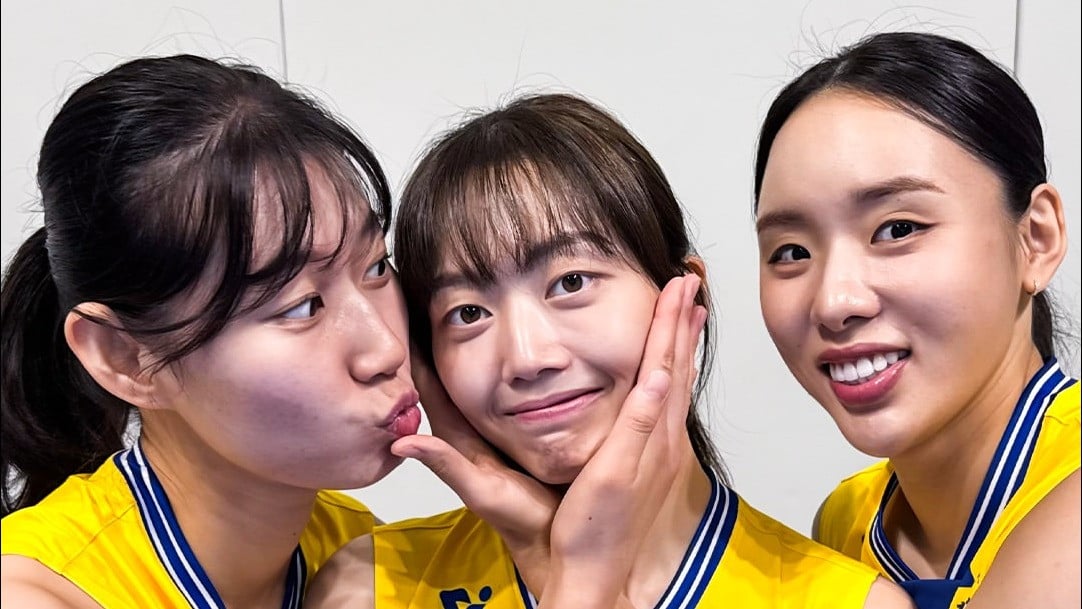 Siap Duet dengan Megawati Hangestri, Setter Timnas Voli Putri Korea Selatan Ungkap Keunggulan Megatron
            - galeri foto