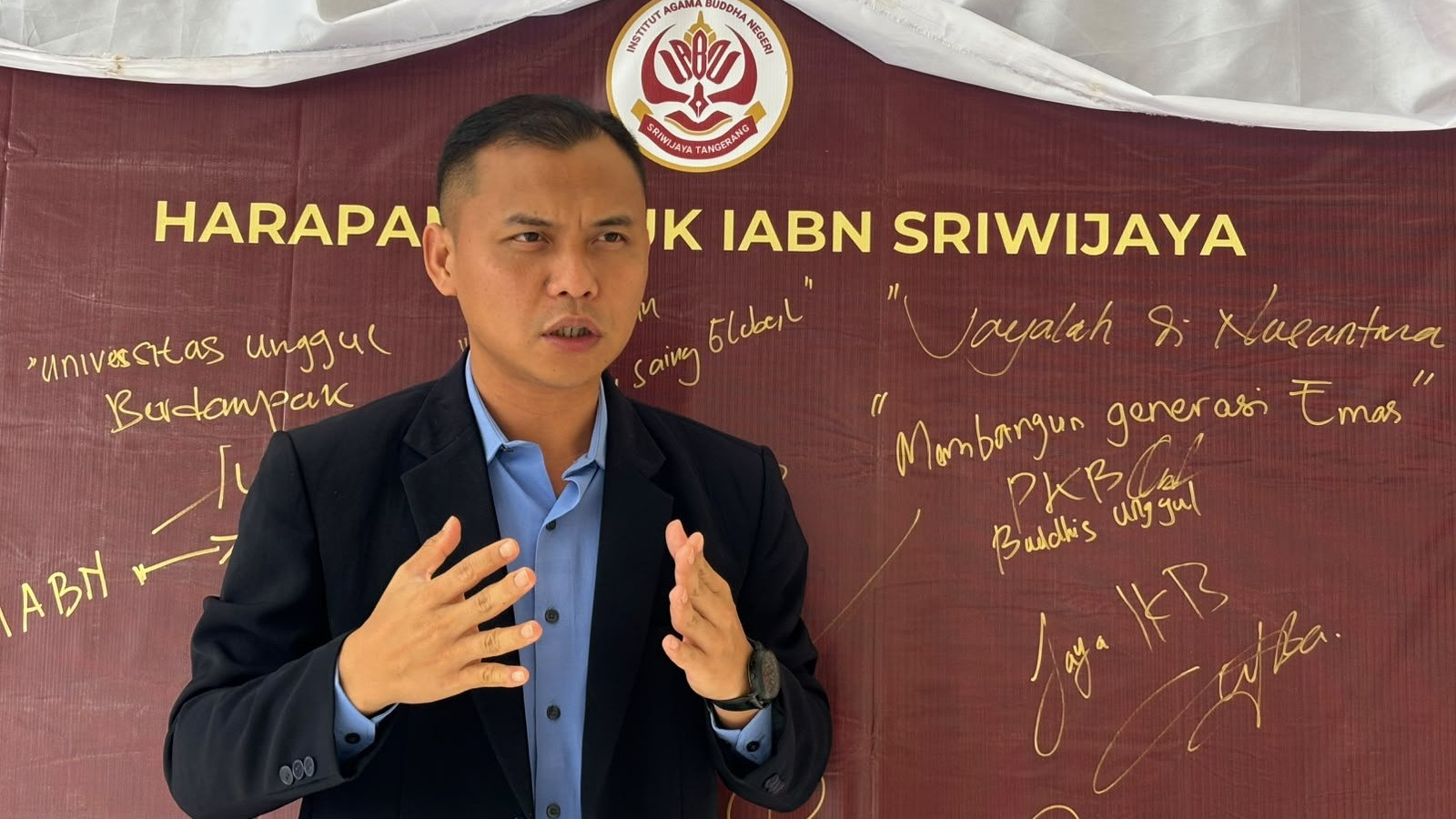 Ketua Sekolah Tinggi Agama Buddha Negeri (STABN) Sriwijaya Tangerang Banten Edi Ramawijaya Putra