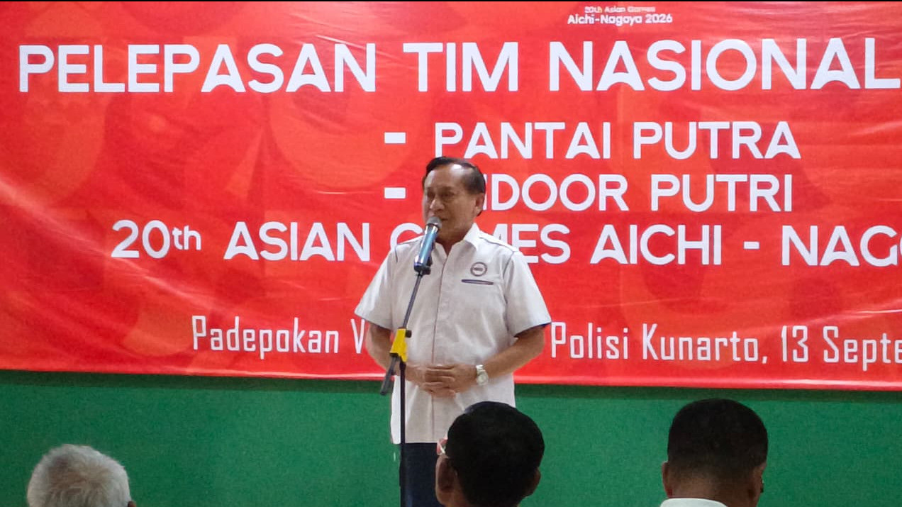 Ketum PBVSI, Imam Sudjarwo melepas skuad Timnas Voli Pantai Putra dan Timnas Voli Putri Indonesia jelang Asian Games 2026.