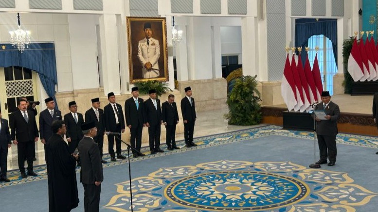 Presiden Prabowo resmi melantik Suahasil Nazara sebagai Menteri Keuangan di Istana Negara, Jakarta, Senin (14/9/2026).