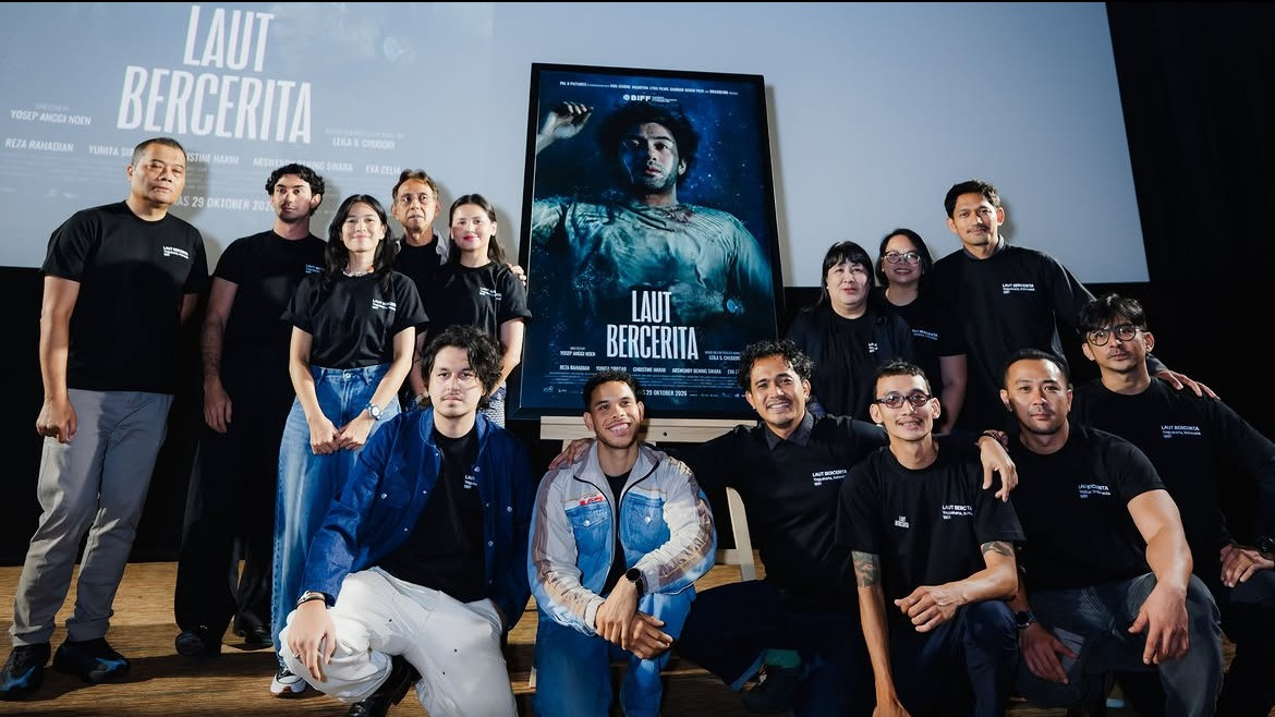 Poster dan pemain film Laut Bercerita