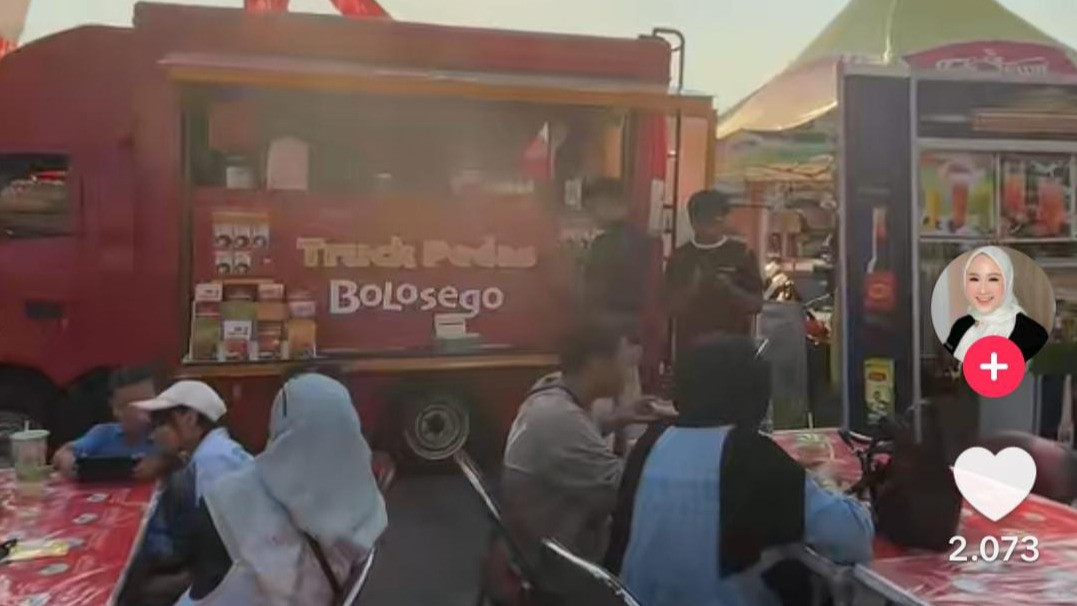 Viral Pengusaha Foodtruck di Alkid Yogyakarta, Klaim Diminta Parkir Rp2,5 Juta dan Jatah Makan Preman dan Polisi
            - galeri foto