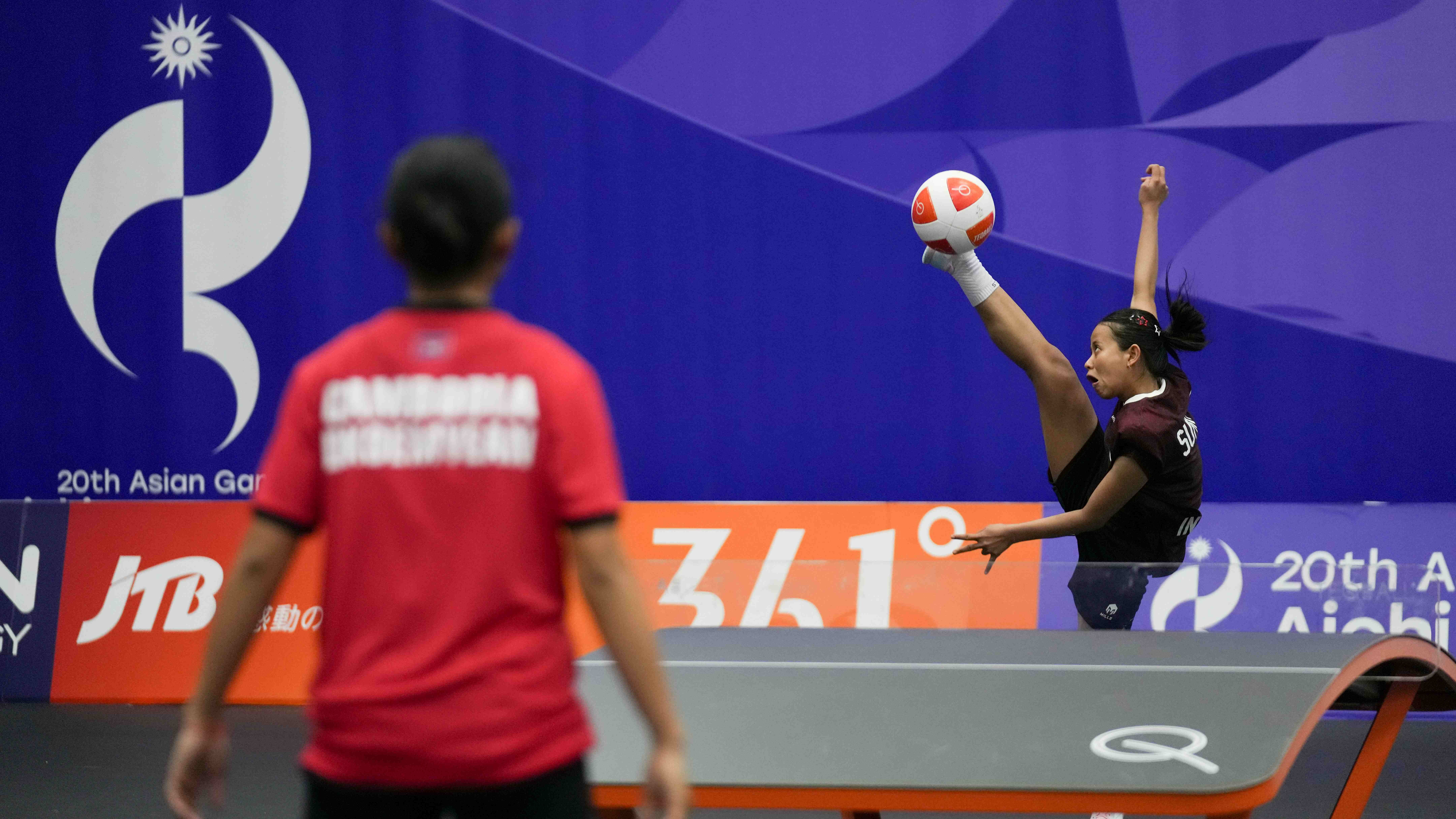 Atlet Teqball Indonesia, Sumaya, di Asian Games 2026