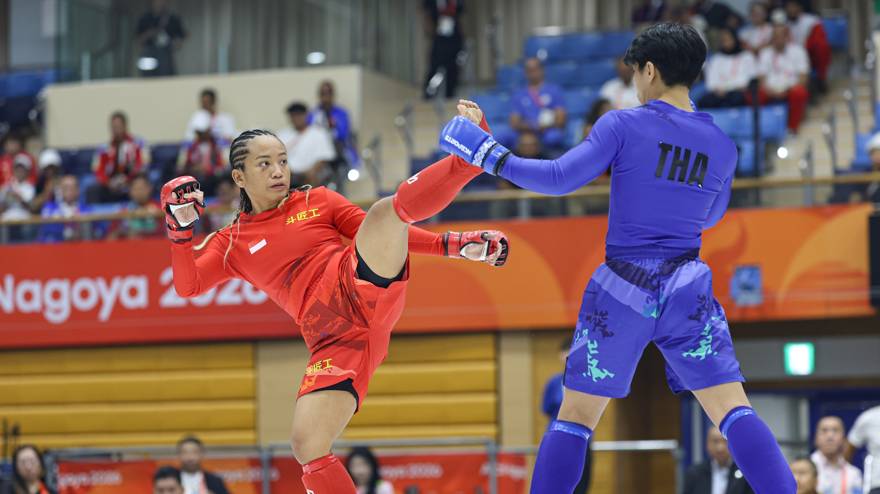Petarung MMA Indonesia, Vallensia Fahira Hotmauli saat beraksi di Asian Games 2026.