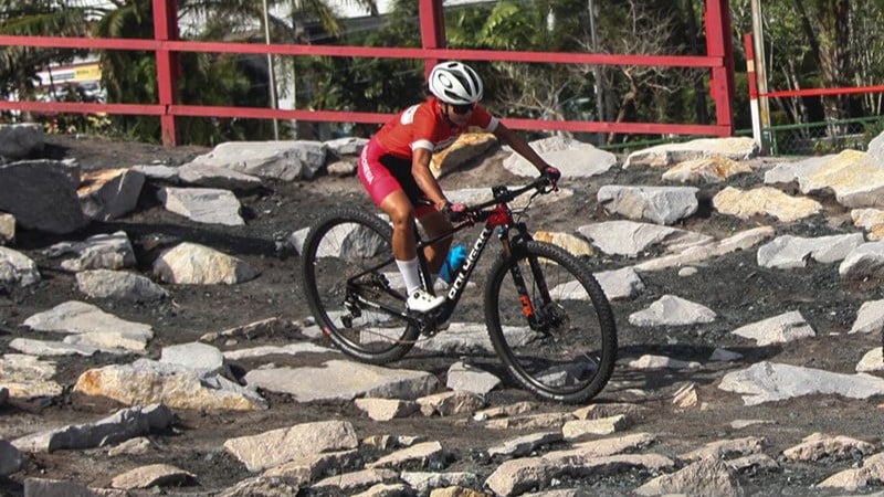 Pembalap sepeda gunung (MTB) Indonesia Sayu Bella Sukma Dewi