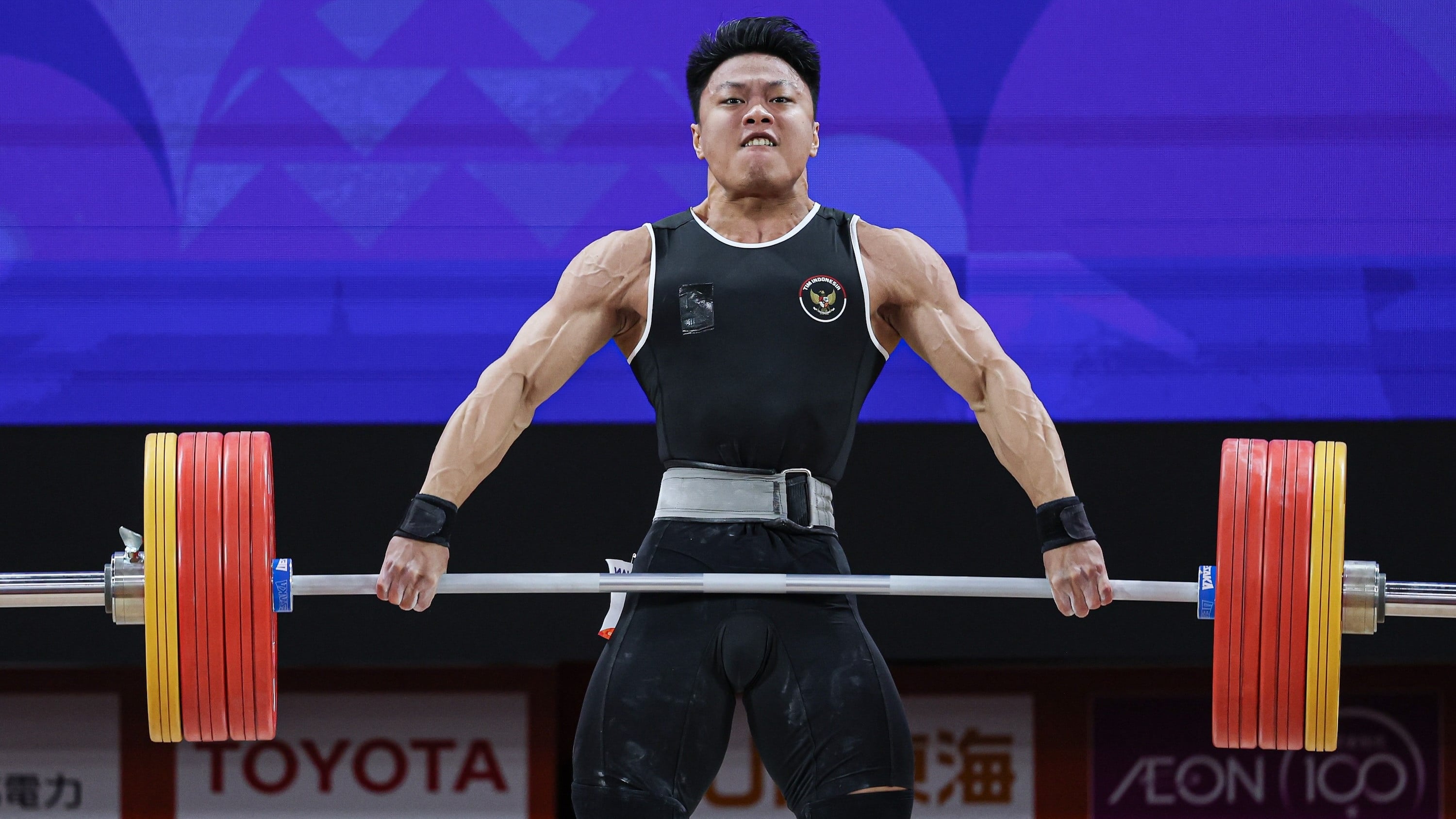 Lifter Indonesia, Rahmat Erwin Abdullah, di Asian Games 2026