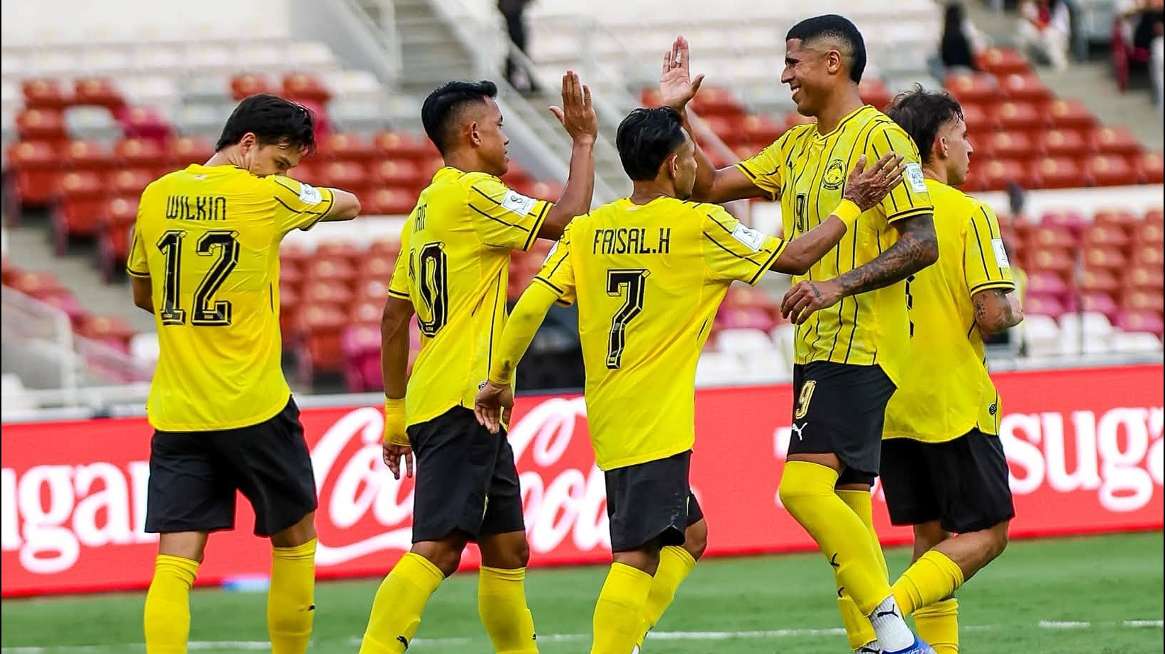 Timnas Malaysia bermain di Stadion GBK