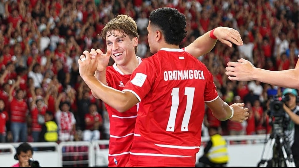Penyerang Timnas Indonesia Luke Vickery dan Ragnar Oratmangoen