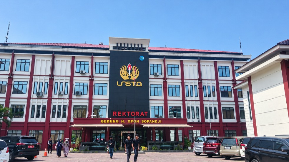 Gedung Kampus Universitas Singaperbangsa Karawang (UNSIKA)