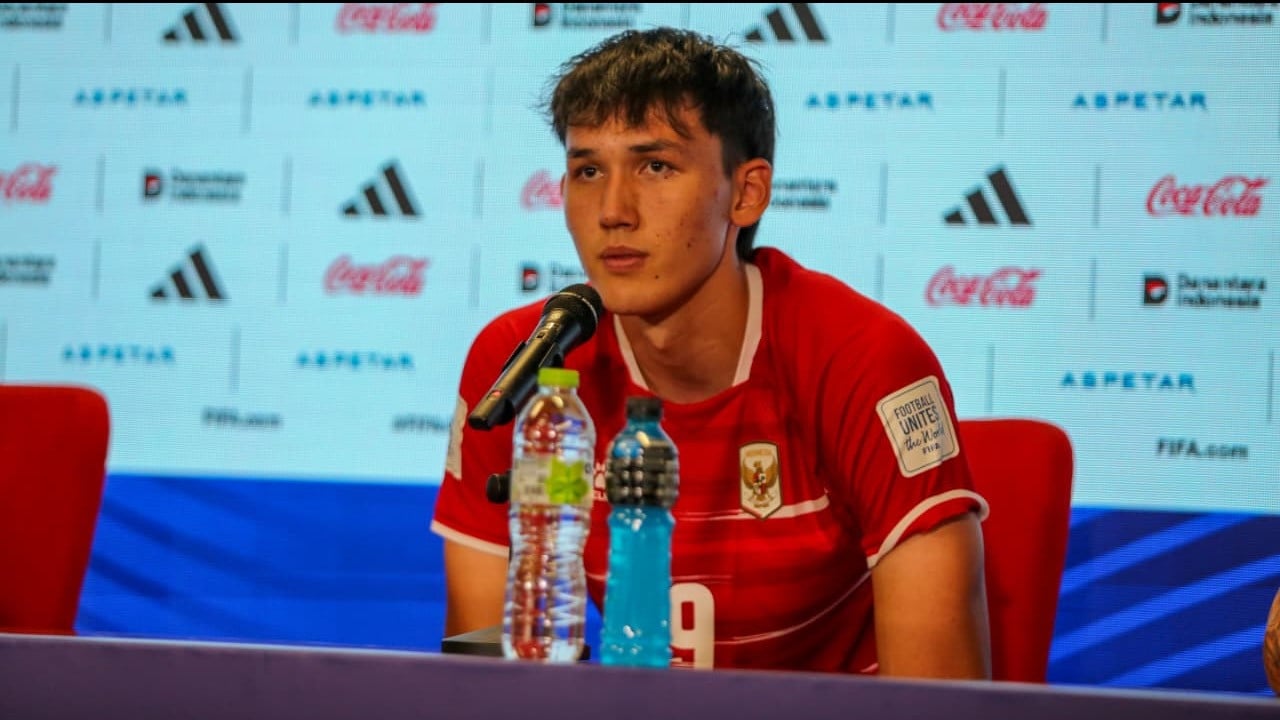 Pemain Timnas Indonesia Mitchell Baker