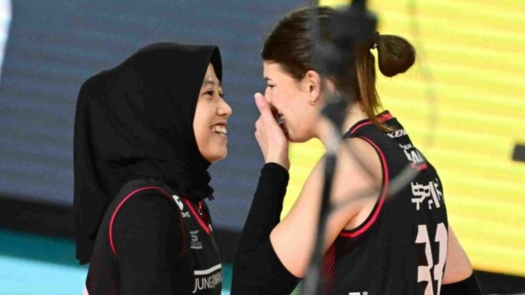 Megawati Hangestri dan Vanja Bukilic saat di Red Sparks