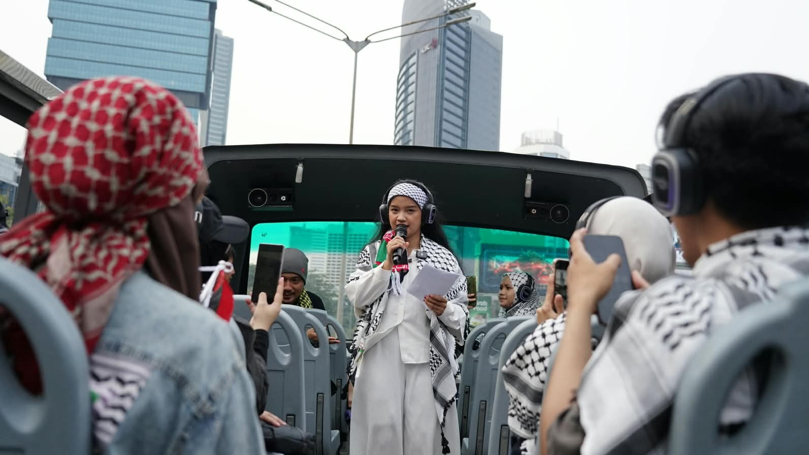 Tiga Tahun Genosida, Dompet Dhuafa Ajak Rakyat Indonesia Terus Dukung Kemerdekaan Palestina
            - galeri foto