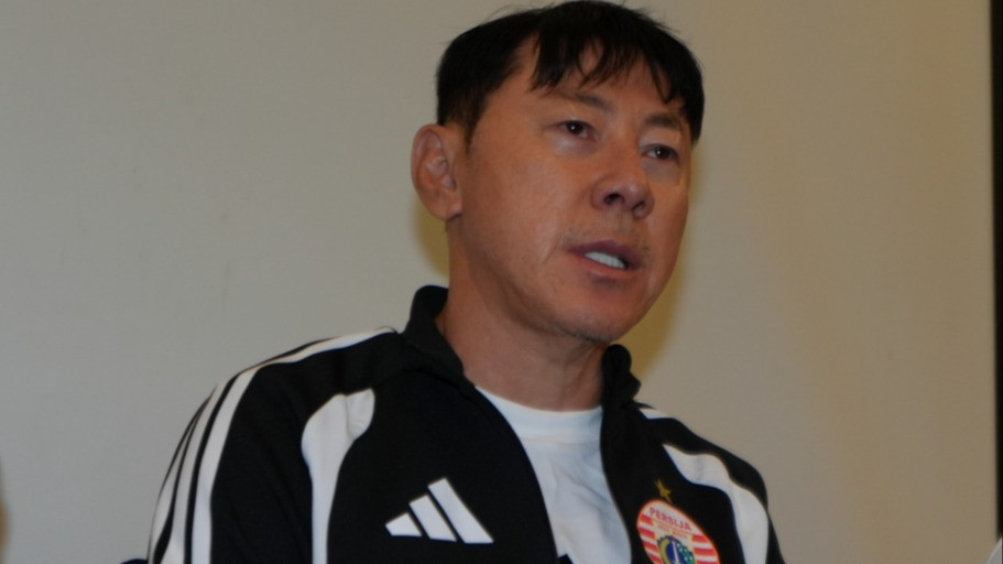 Bukan Cuma Shin Tae-yong, Mantan Pemain Timnas Korea Selatan Ini Jadi Perbincangan usai Persija Menang Telak
            - galeri foto