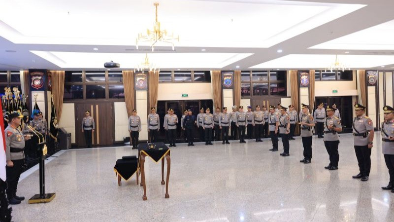 Kapolri Jenderal Pol. Suyudi Ario Seto memimpin upacara sertijab Irwasum Polri dan empat Kapolda di Mabes Polri, Jakarta, Jumat (9/10/2026).