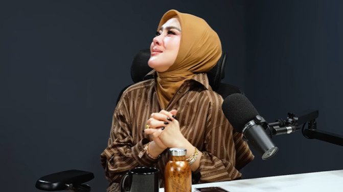 Harga Outfit Syahrini