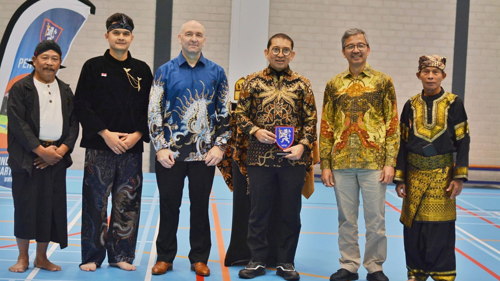 Menteri Kebudayaan Republik Indonesia, Fadli Zon, mendorong peningkatan visibilitas Pencak Silat sebagai warisan budaya Indonesia di tingkat internasional