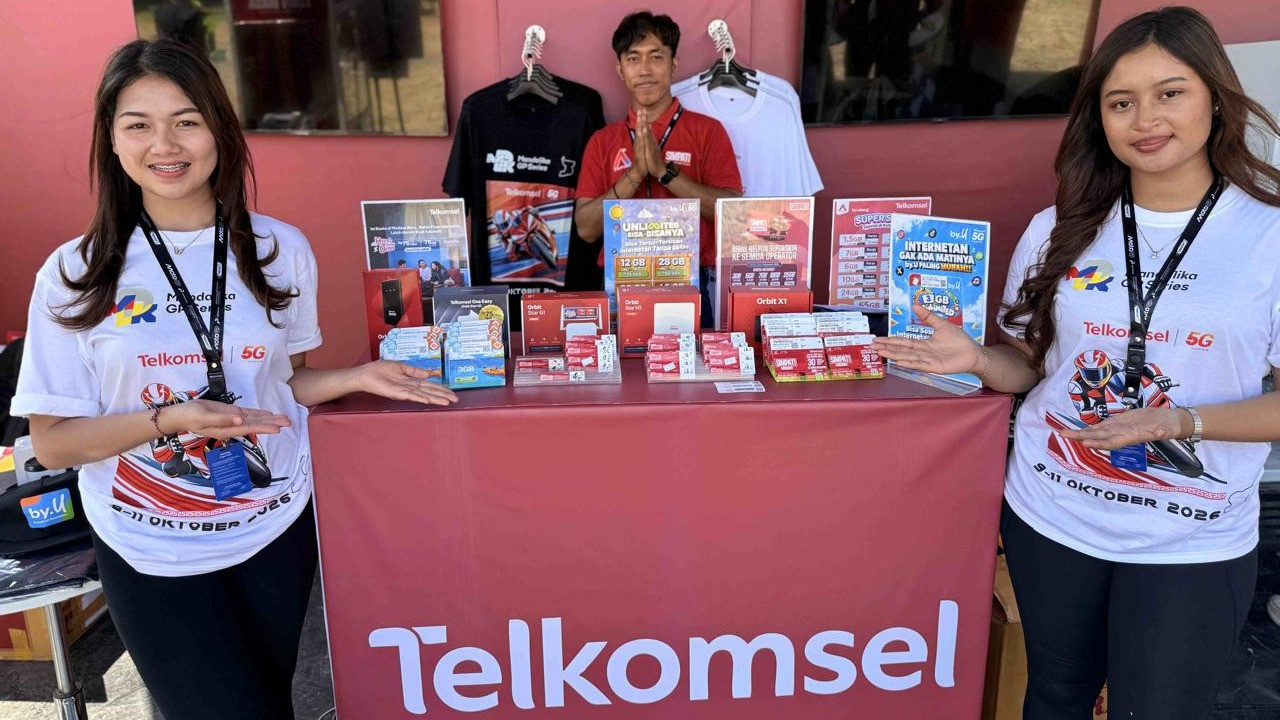 Telkomsel memastikan konektivitas digital tetap optimal selama gelaran MotoGP Mandalika 2026 pada 9–11 Oktober 2026