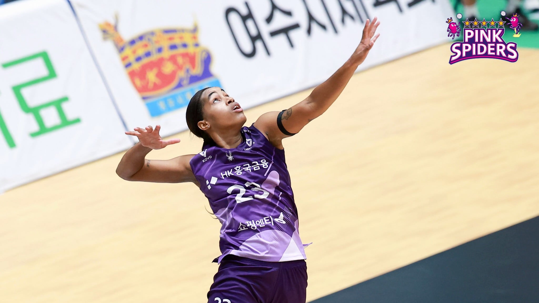 Pemain asing Pink Spiders, Yensey Kindelan.