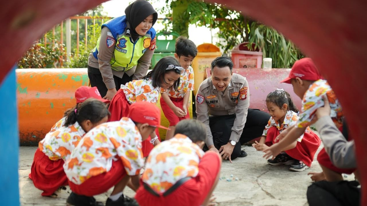 Polisi Hadir dengan Bersahabat