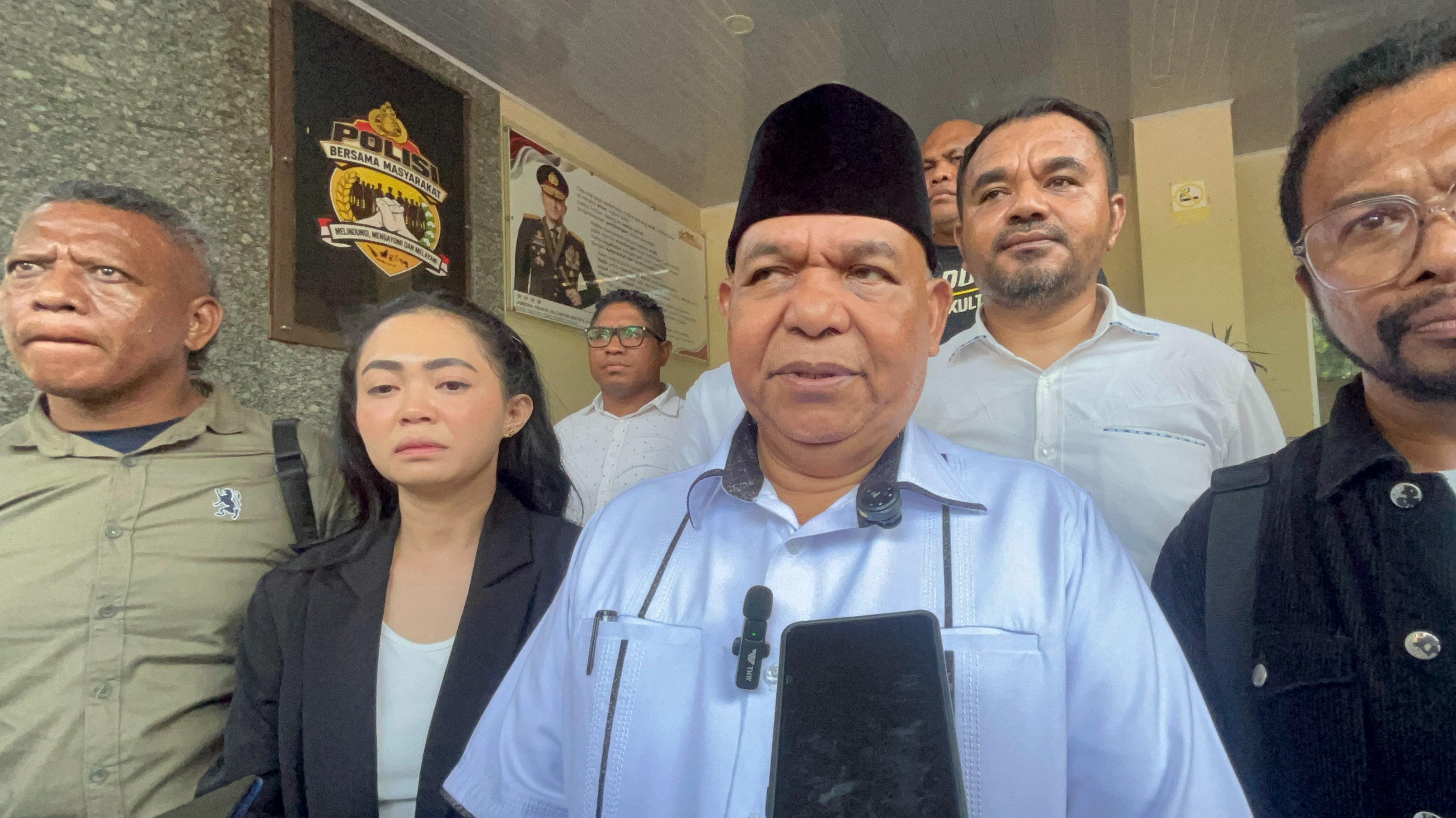 Pengacara keluarga Bharatu Laurentius Valdo Fernandez Lawai, Petrus Bala Pattyon