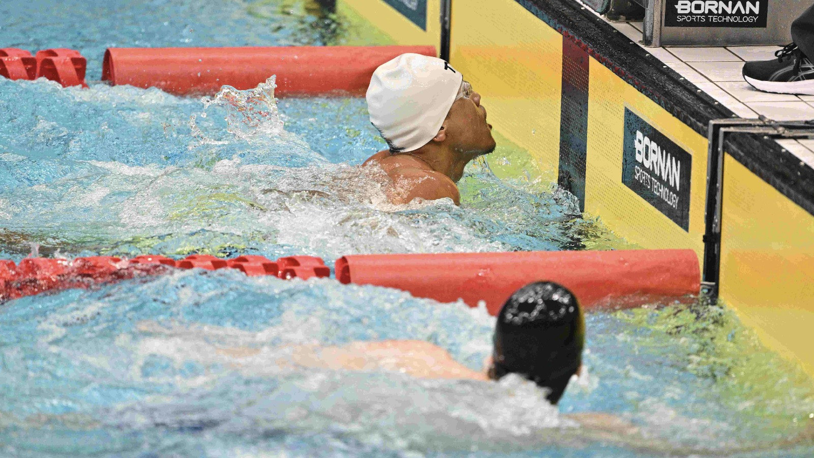 Atlet para renang Indonesia, Yavianda Maulana Rifky, saat beraksi di Asian Para Games 2026.
