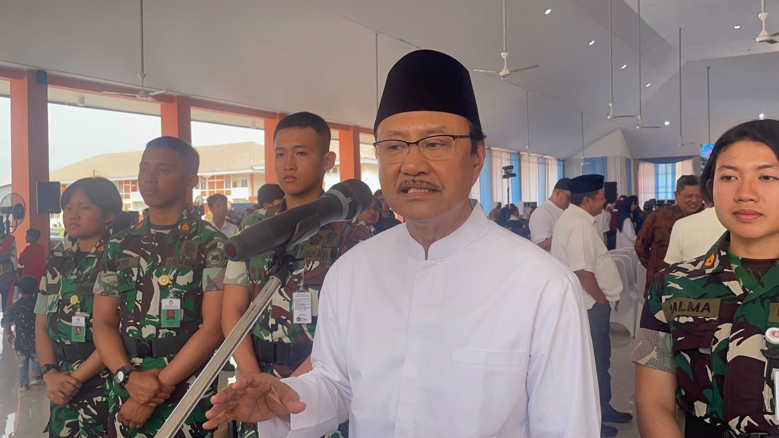 Menteri Sosial RI, Saifullah Yusuf atau Gus Ipul saat berkunjung ke Sekolah Rakyat di Jombang.