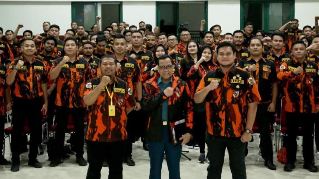 Ketua Umum Sapma Pemuda Pancasila Aulia Arief (kanan depan)