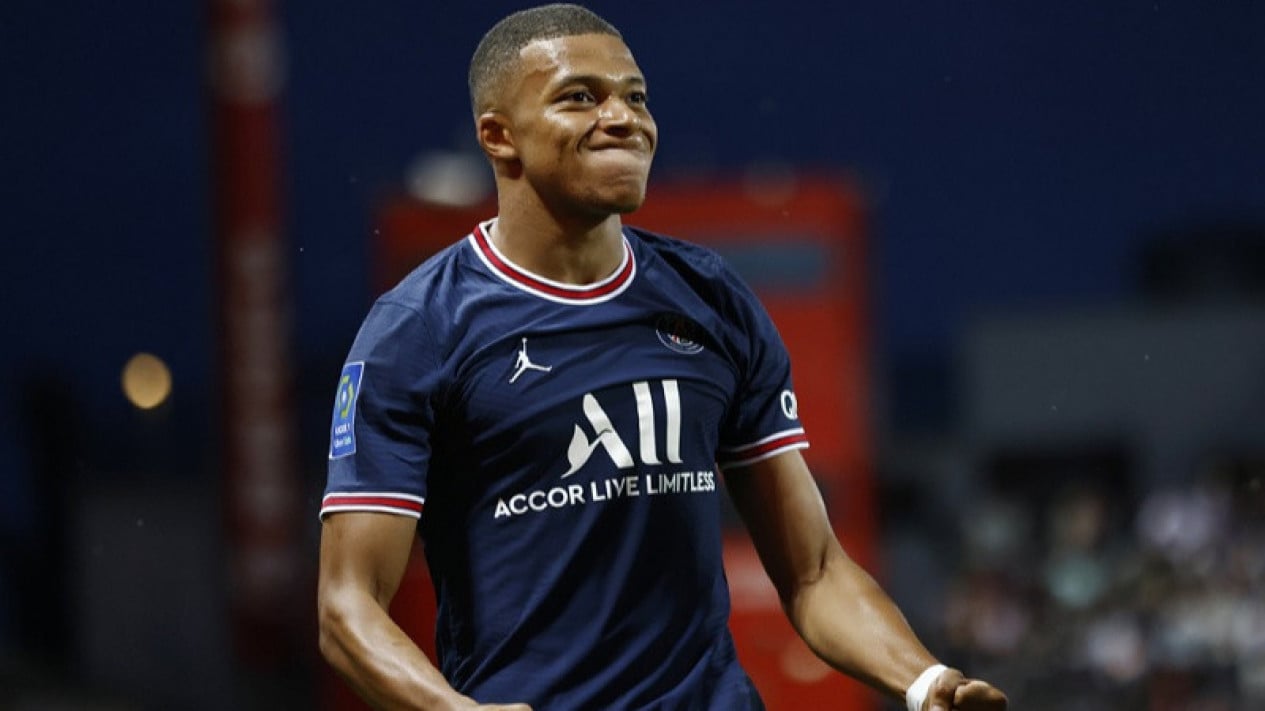 Wow! Real Madrid Ajukan Rp2,7 Triliun Demi Dapatkan Mbappe dari PSG
            - galeri foto