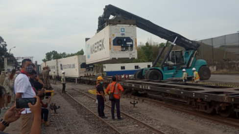 Usai Mati Suri, Stasiun Indro Gresik Kembali Beroperasi