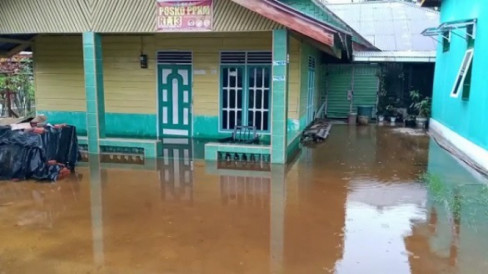 Banjir Di Kota Dumai Rendam Permukiman Warga Dan Perkantoran