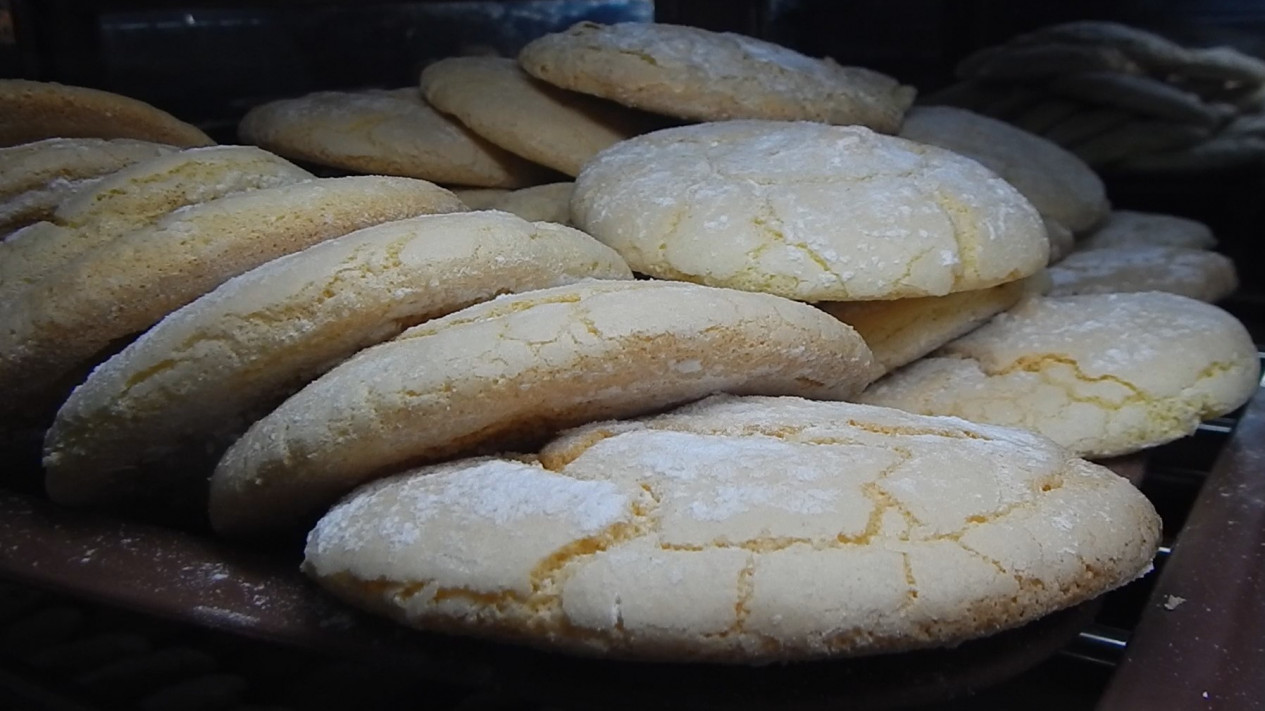 Mengudap Renyahnya Kue Belanda nan Legendaris
            - galeri foto