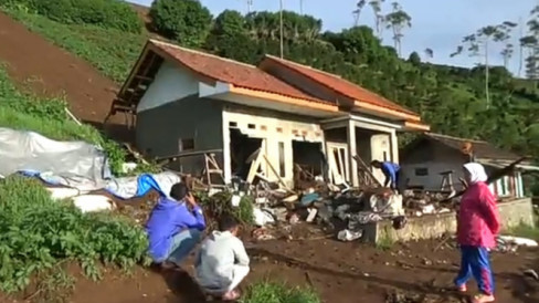 Longsor Telan Korban Jiwa Di Pangalengan Bandung