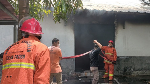 Kebakaran Gudang, Api Berhasil Dipadamkan Setelah 3 Jam